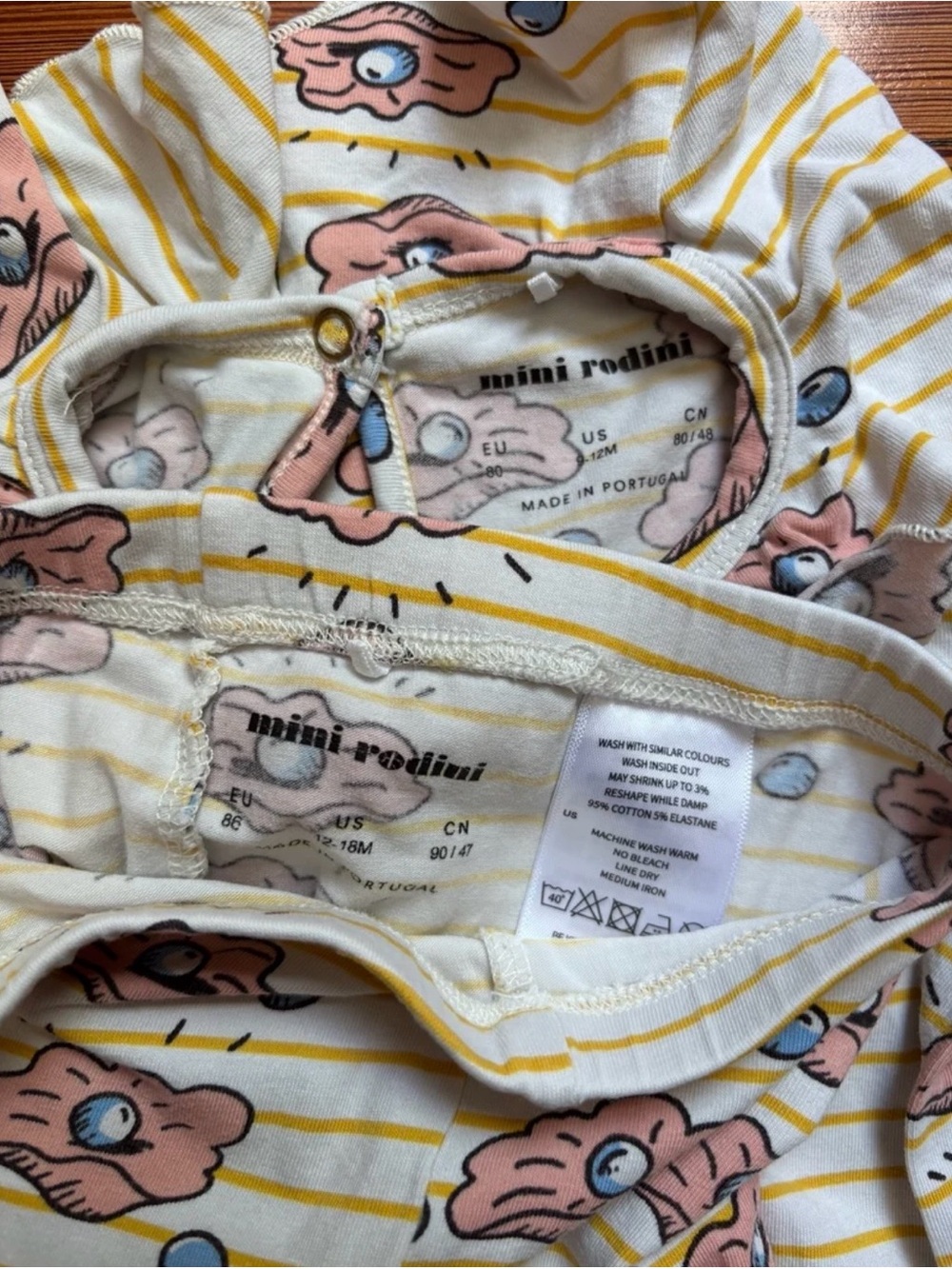 Mini Rodini Cream & Yellow Striped Oyster Print Ruffle Set - Picture 3 of 3